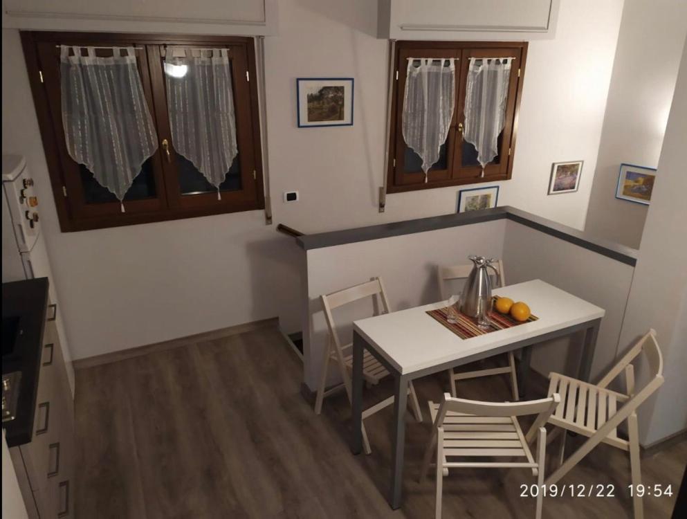 Appartamento In Villa Con Giardino A 300M Dal Lago Maggiore Castelletto sopra Ticino Eksteriør bilde